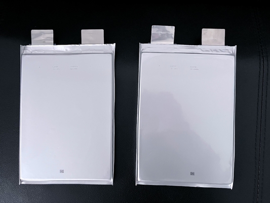Safe High Charge And Discharge Efficiency 50A Long Life Span LFP Lipo4 Pouch Cell 3.2V High Energy Density Lithium Ion